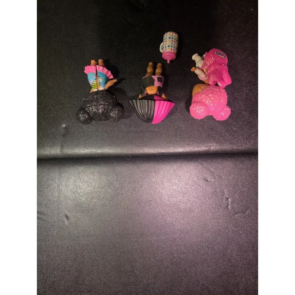 L.O.L. Surprise Dolls Lot Of 3 Mini Fashion Dolls Jointed Figures Clothes Peep